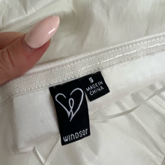 Dress with a bow. Size small - Picture 3 of 3